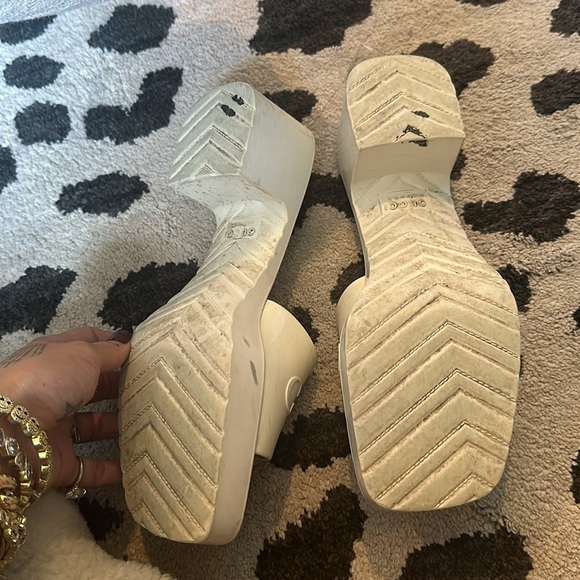 Authentic Gucci, jelly heels! - Picture 2 of 4